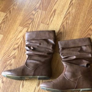 Tan Brown Boots